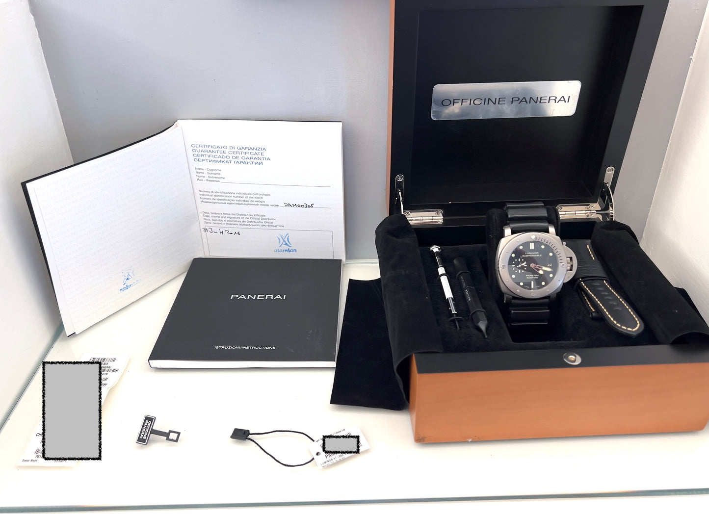 Panerai Submersible Pam 00305 full set