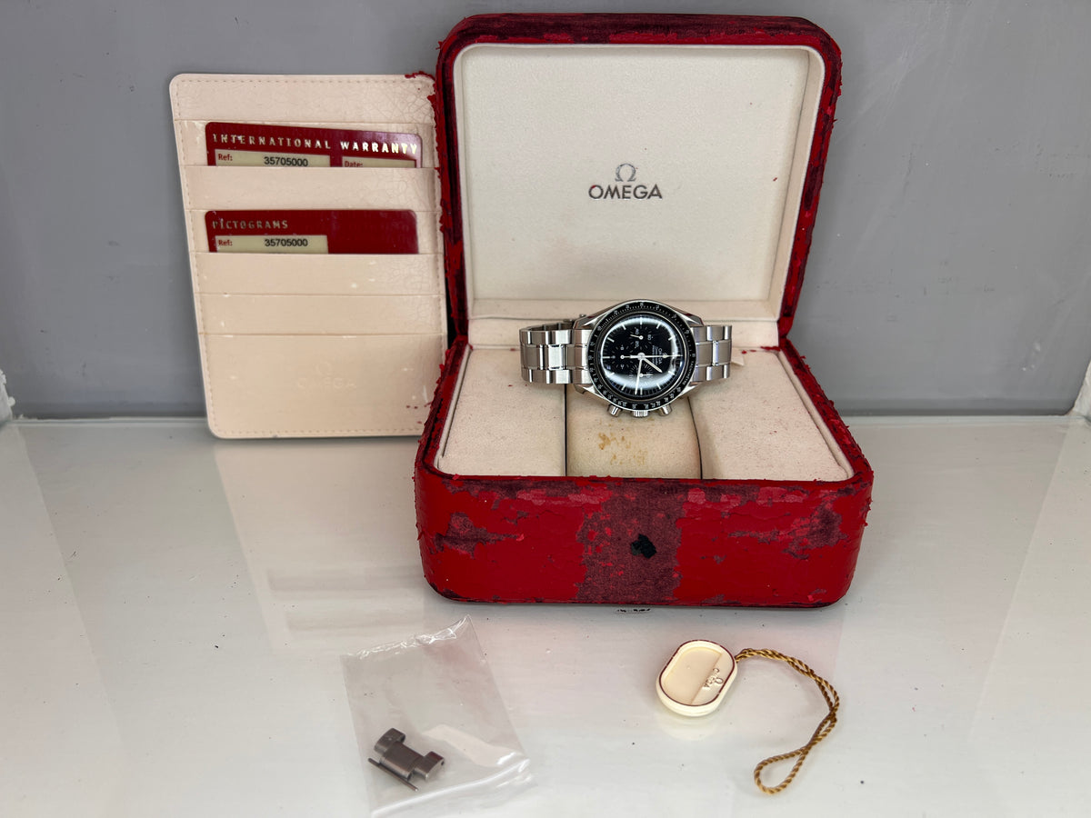 Omega Speedmaster Moonwatch 35705000
