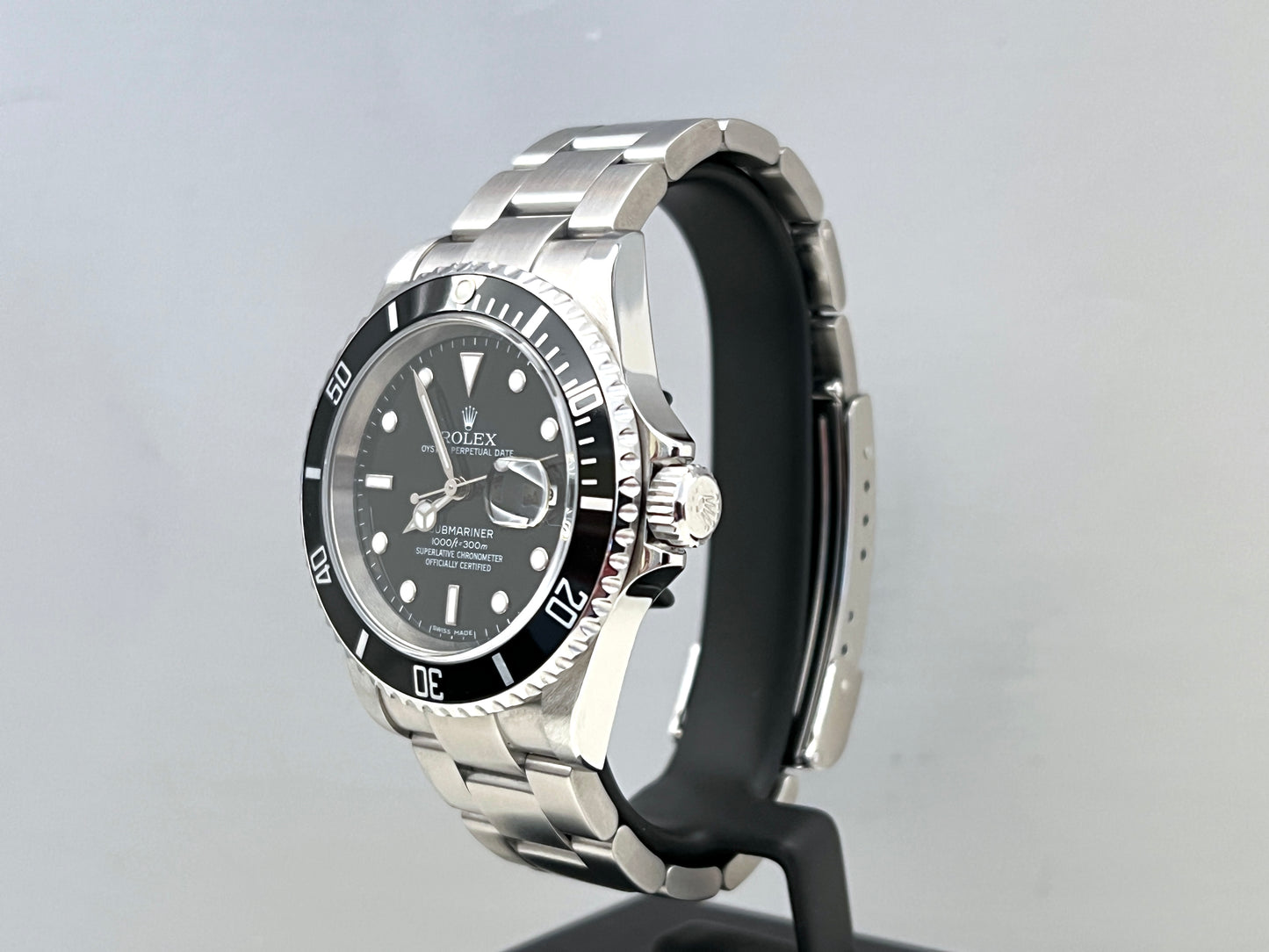 Rolex Submariner 16610 2006 no holes SERVICED