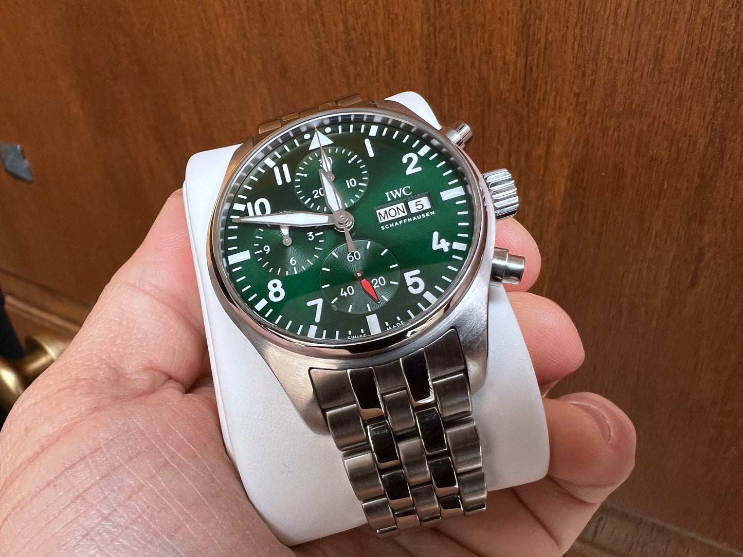 IWC PILOT GREEN IW388104