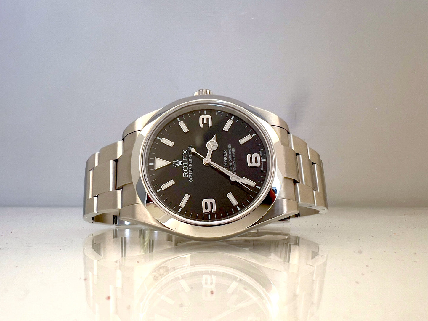 Rolex Explorer 39mm 214270 FULL SET