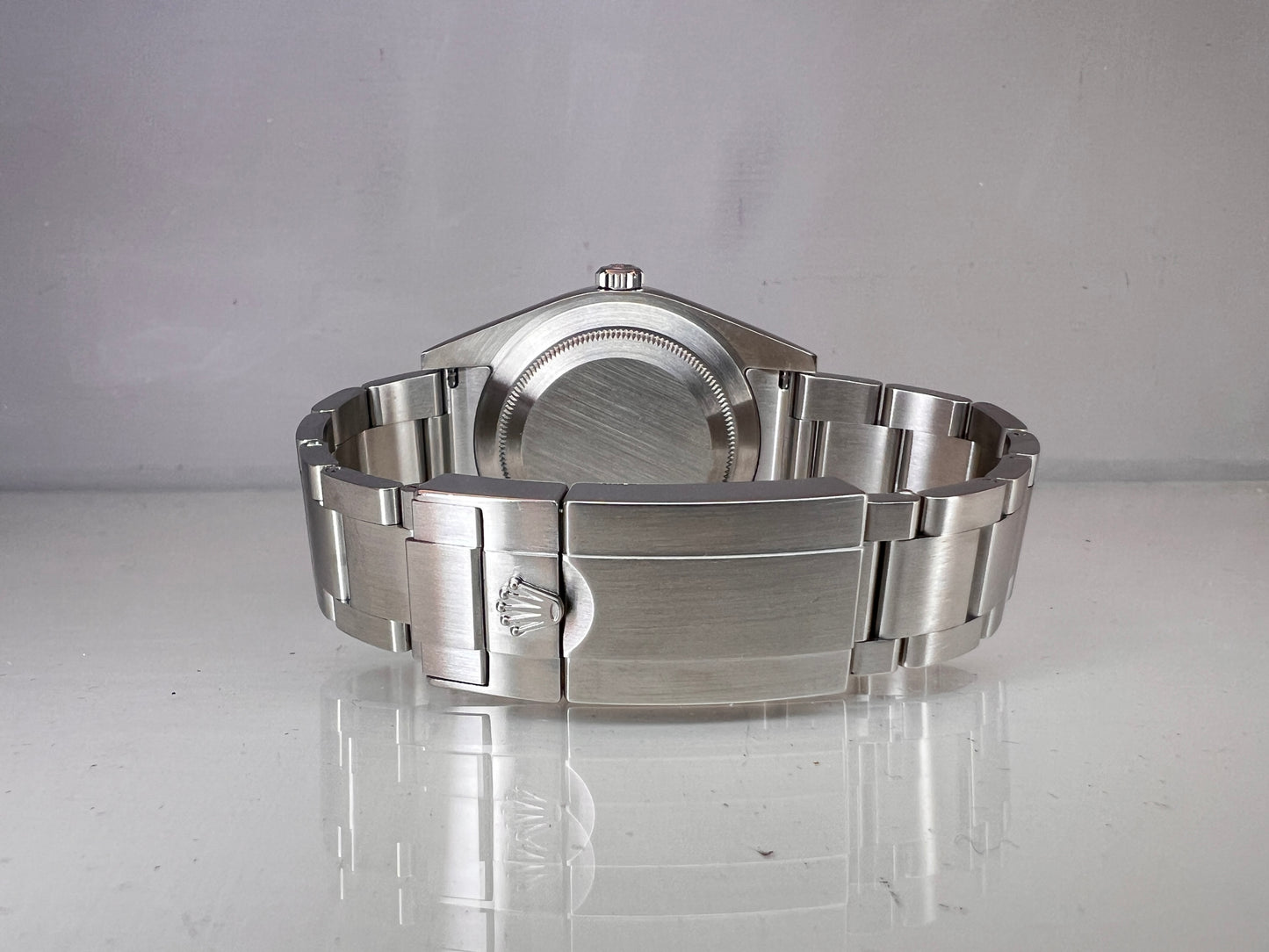 Rolex Explorer 39mm 214270