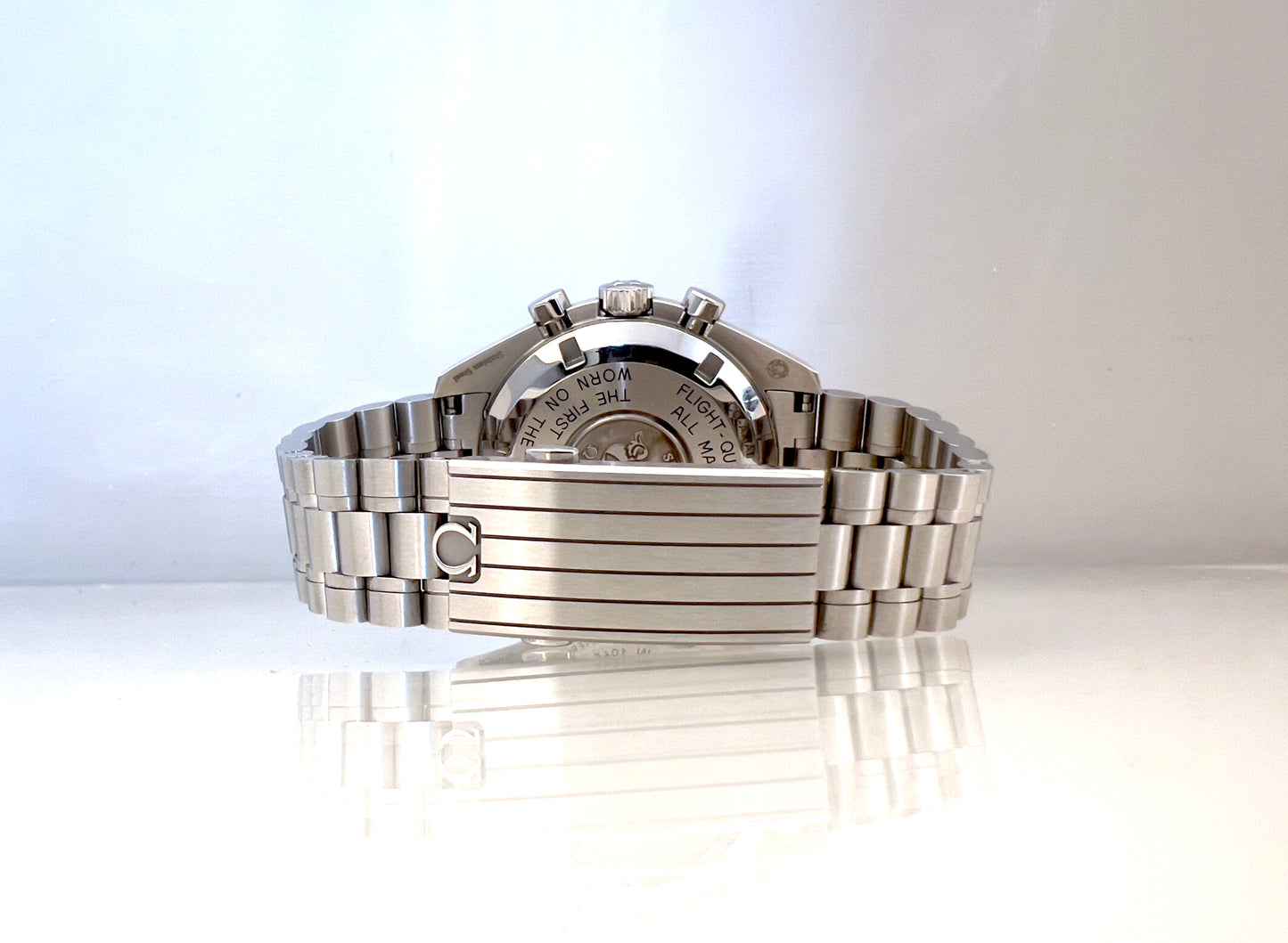 Omega Speedmaster Moonwatch 2024